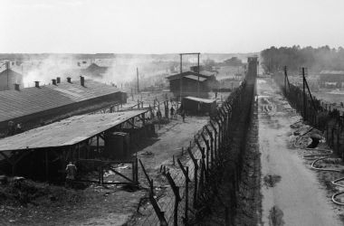The Liberation of Bergen belsen Concentration Camp April 1945 BU4711 cropped