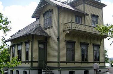 330px Troldhaugen in Bergen
